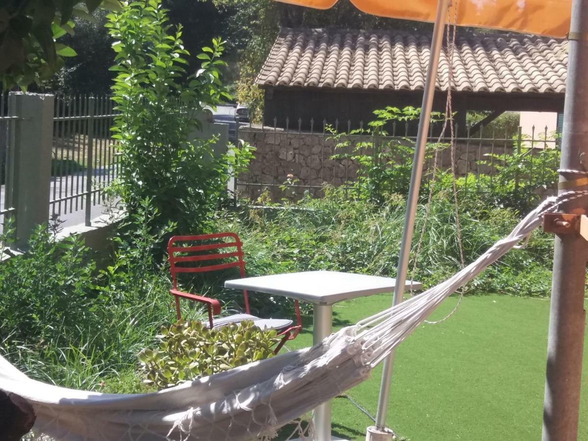 Case de vacanță Thalia House *